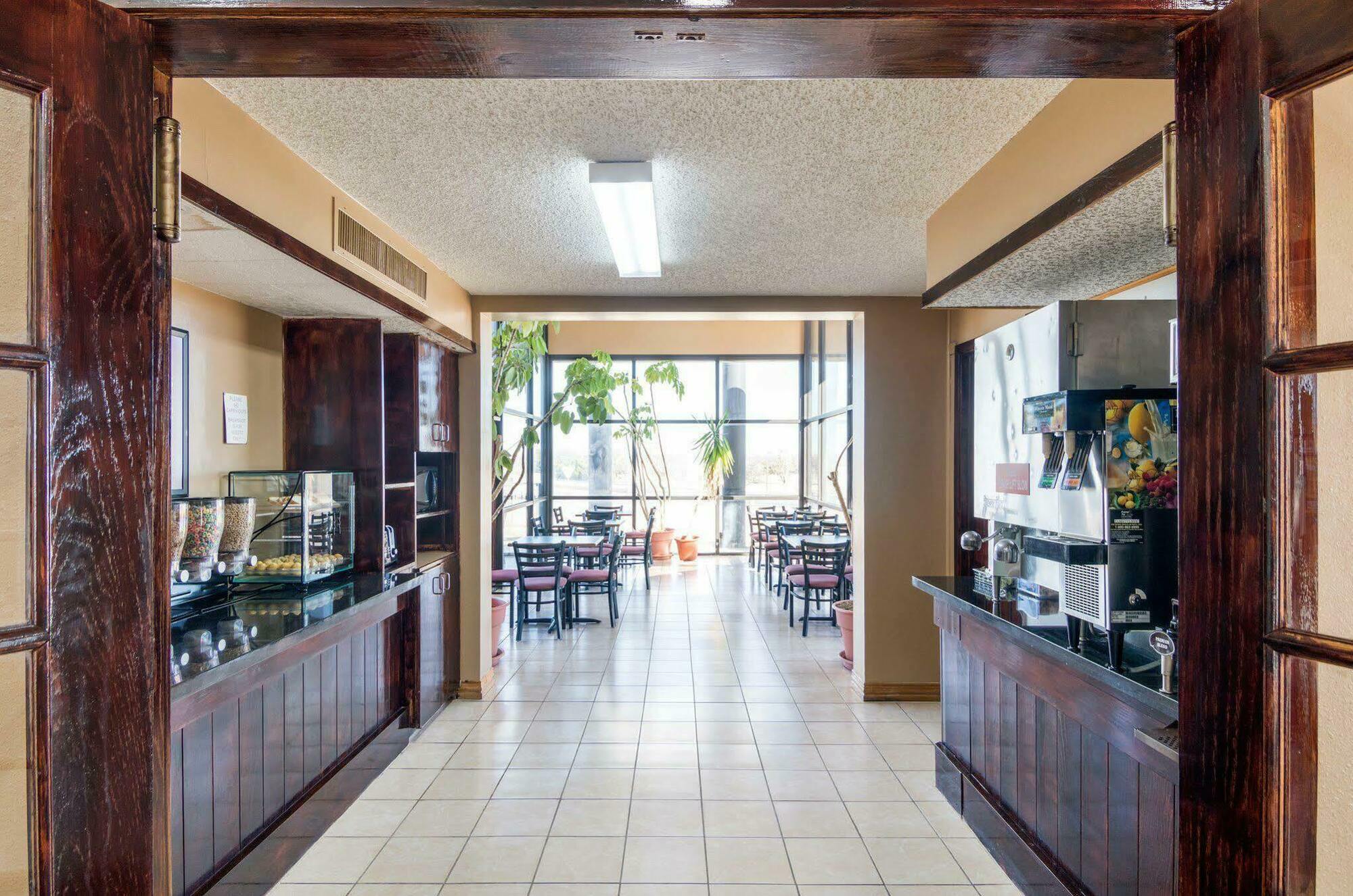 Econo Lodge Wichita Falls Downtown Zewnętrze zdjęcie