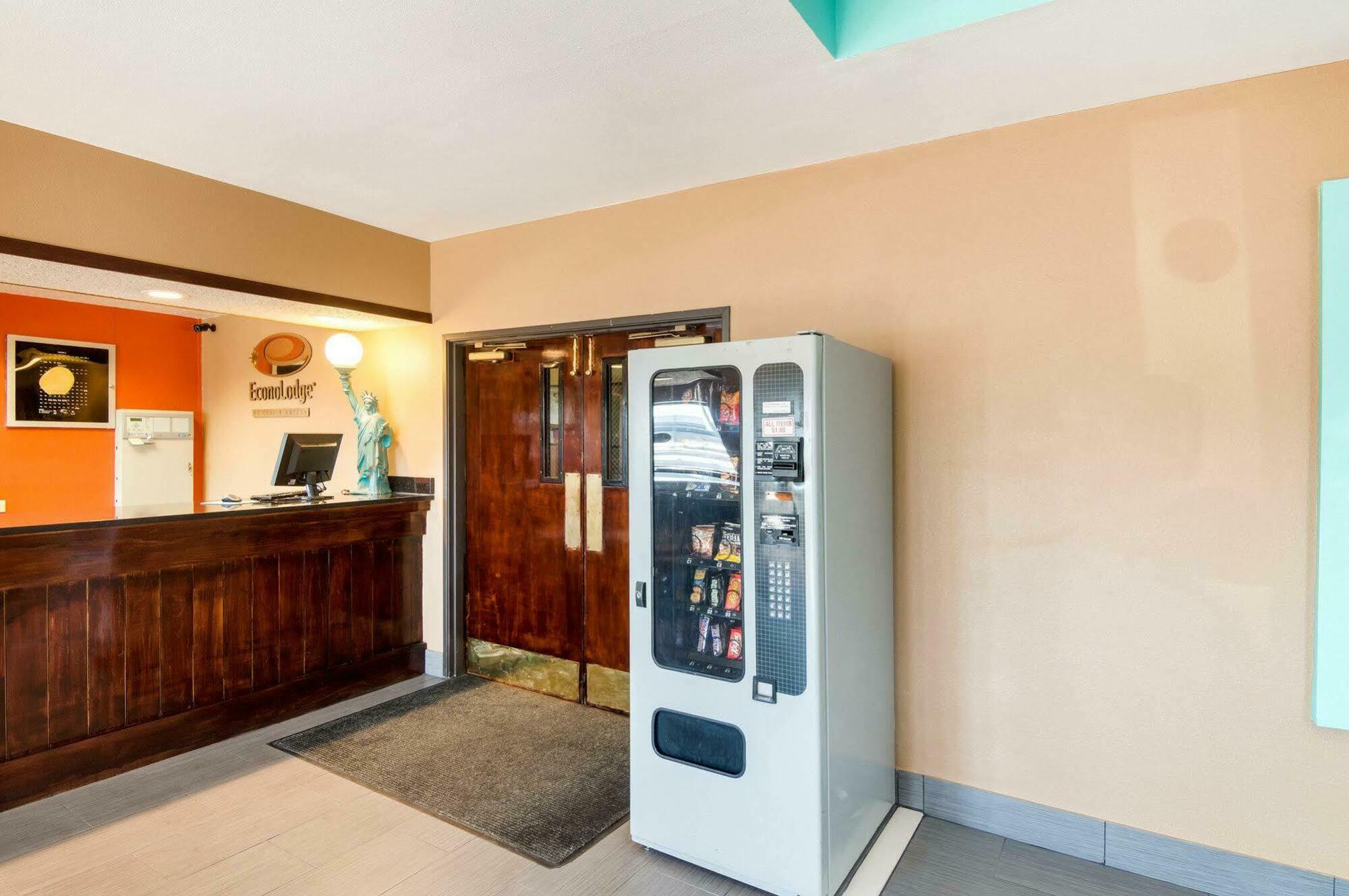 Econo Lodge Wichita Falls Downtown Zewnętrze zdjęcie